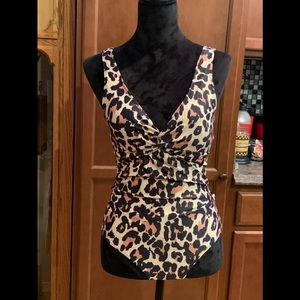 One Pc Swimsuit Tummy Control V Neck Twist Front Ruched Swimwear Sz Sm Cheetah